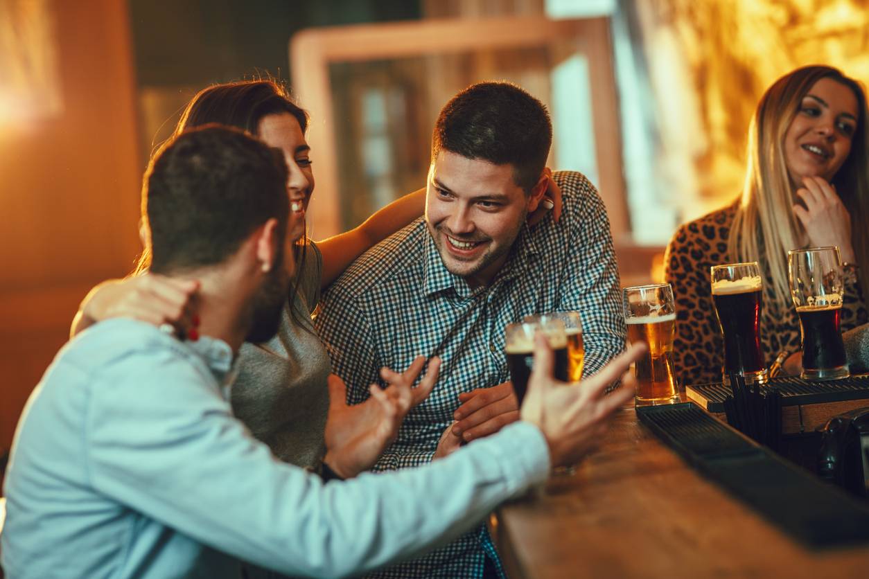  Ambiance unique dans bar
