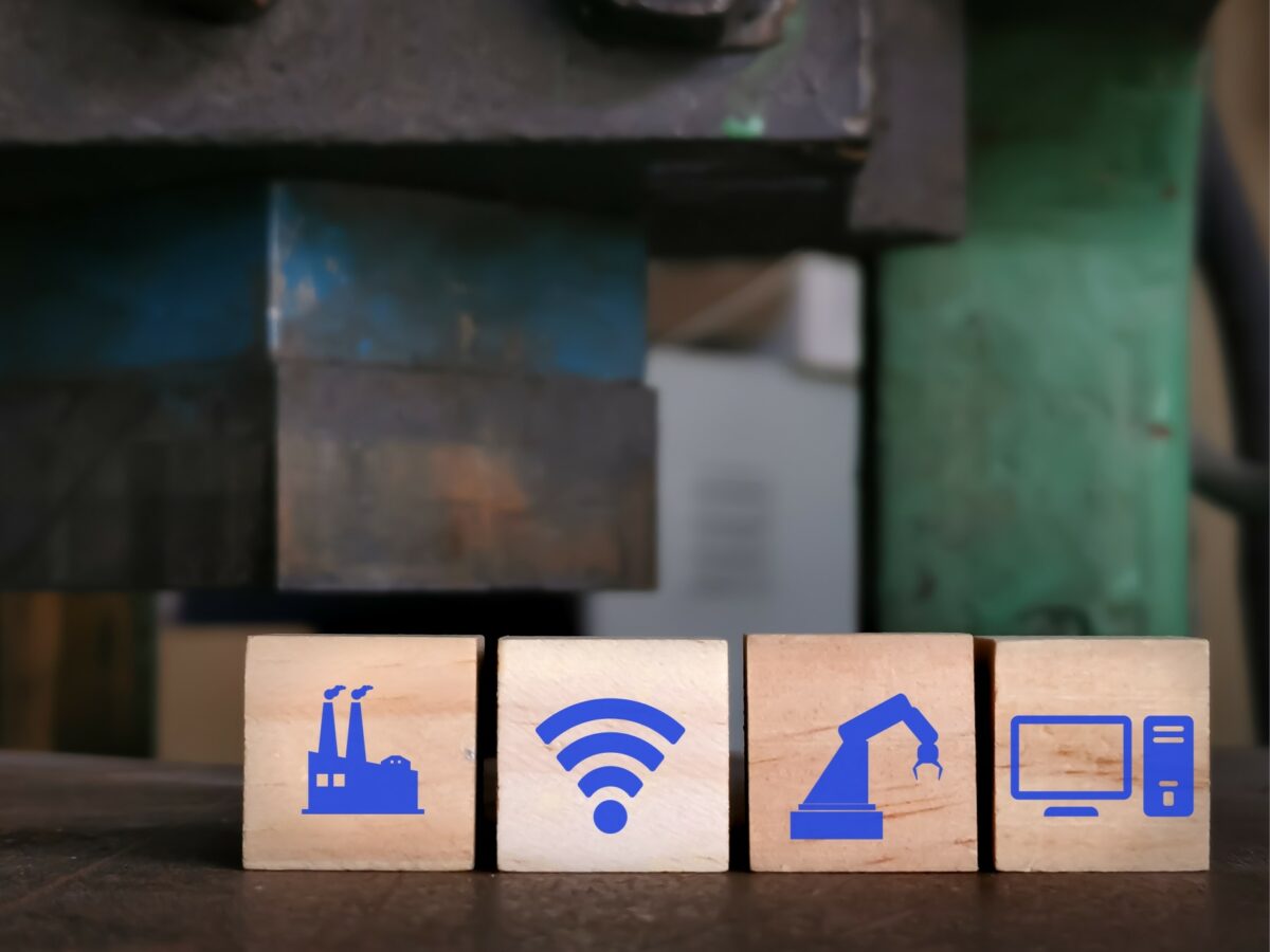 IIoT